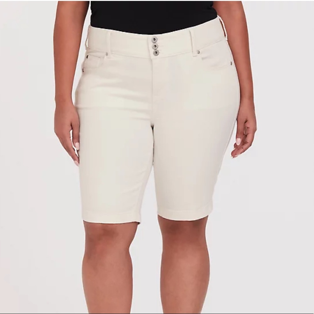 Torrid Bermuda shorts